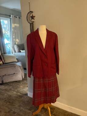 Mairi Macintyre Vintage Red Plaid 2 Pc Skirt Suit Set Size 18 Made in Scotland